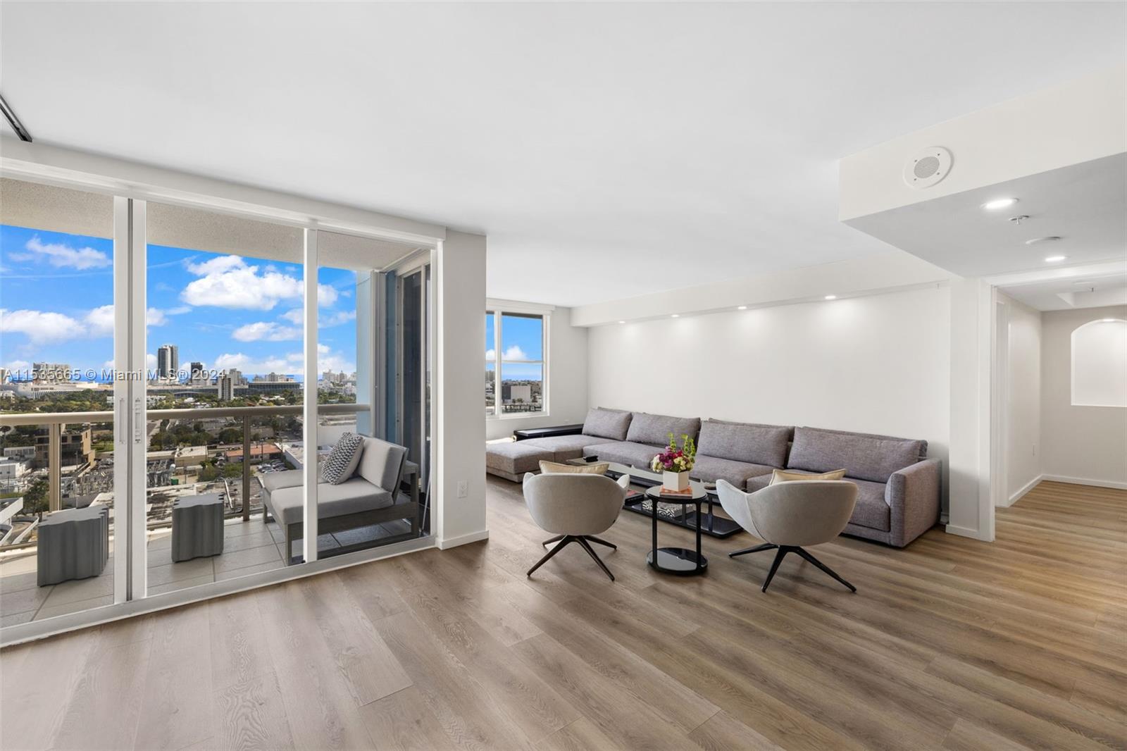 1800 Sunset Harbour Dr 1807, Miami Beach, Florida 33139, 2 Bedrooms Bedrooms, ,2 BathroomsBathrooms,Residentiallease,For Rent,1800 Sunset Harbour Dr 1807,A11535665