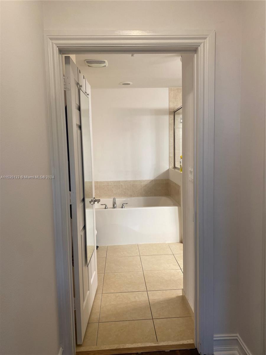 3001 NE 185th St 335, Aventura, Florida 33180, 2 Bedrooms Bedrooms, ,2 BathroomsBathrooms,Residential,For Sale,3001 NE 185th St 335,A11535133