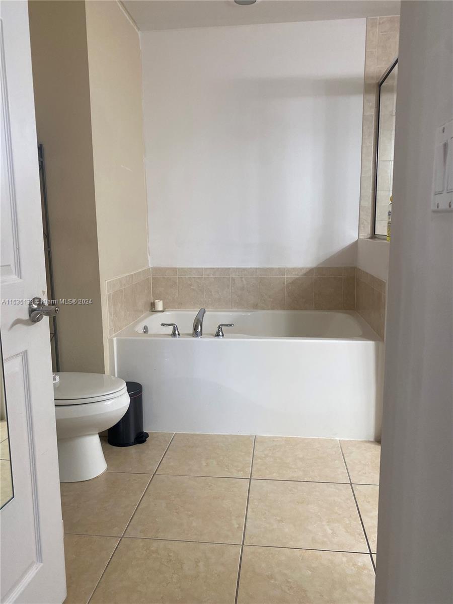 3001 NE 185th St 335, Aventura, Florida 33180, 2 Bedrooms Bedrooms, ,2 BathroomsBathrooms,Residential,For Sale,3001 NE 185th St 335,A11535133