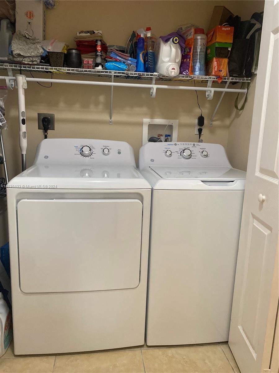 3001 NE 185th St 335, Aventura, Florida 33180, 2 Bedrooms Bedrooms, ,2 BathroomsBathrooms,Residential,For Sale,3001 NE 185th St 335,A11535133