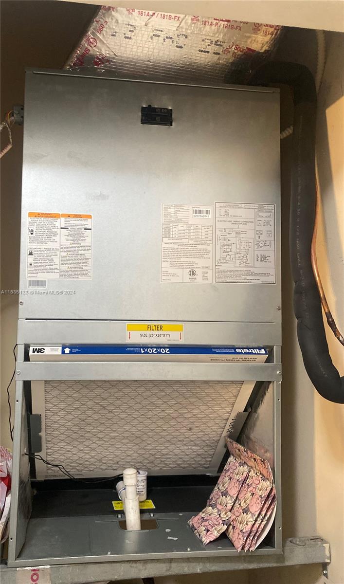 3001 NE 185th St 335, Aventura, Florida 33180, 2 Bedrooms Bedrooms, ,2 BathroomsBathrooms,Residential,For Sale,3001 NE 185th St 335,A11535133