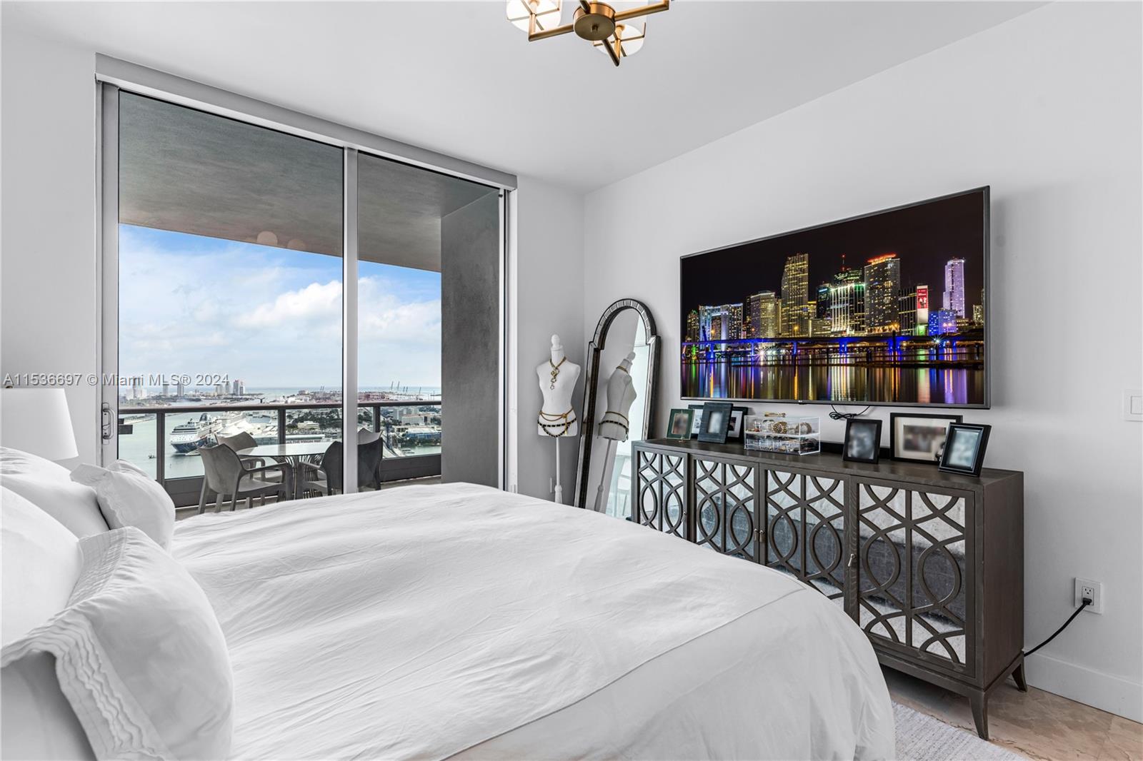 900 Biscayne Blvd 3809, Miami, Florida 33132, 3 Bedrooms Bedrooms, ,3 BathroomsBathrooms,Residential,For Sale,900 Biscayne Blvd 3809,A11536697