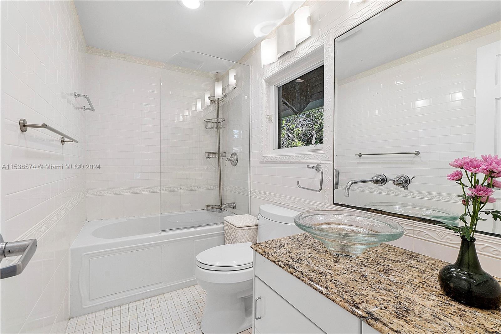 7125 Lago Dr, Coral Gables, FL, 33143 United States, 5 Bedrooms Bedrooms, ,6 BathroomsBathrooms,Residential,For Sale,Lago Dr,A11536574