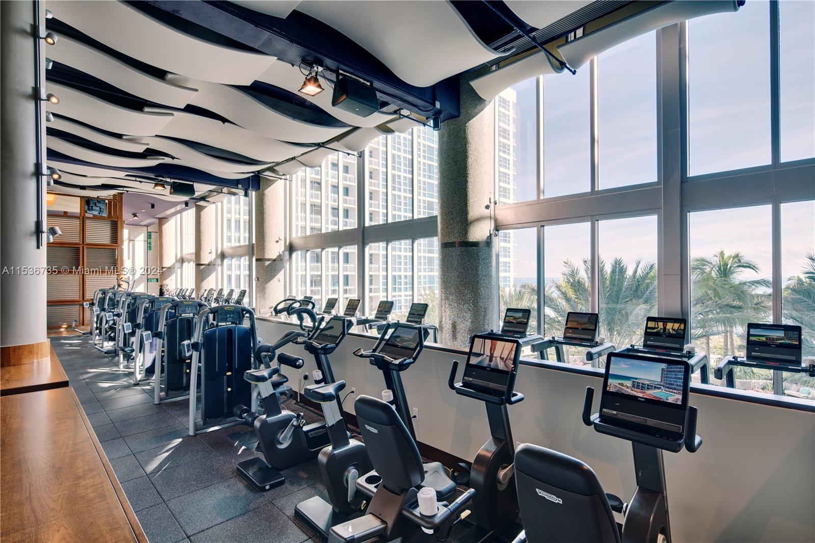 6801 Collins Ave 718( Door 705), Miami Beach, Florida 33141, 2 Bedrooms Bedrooms, ,2 BathroomsBathrooms,Residential,For Sale,6801 Collins Ave 718( Door 705),A11536735