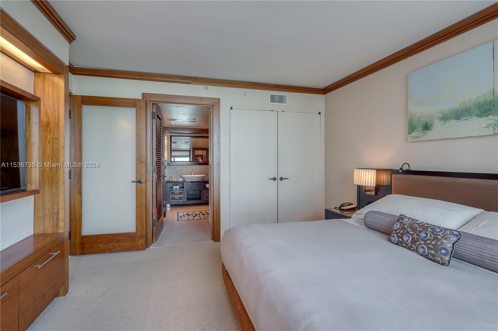 6801 Collins Ave 718( Door 705), Miami Beach, Florida 33141, 2 Bedrooms Bedrooms, ,2 BathroomsBathrooms,Residential,For Sale,6801 Collins Ave 718( Door 705),A11536735
