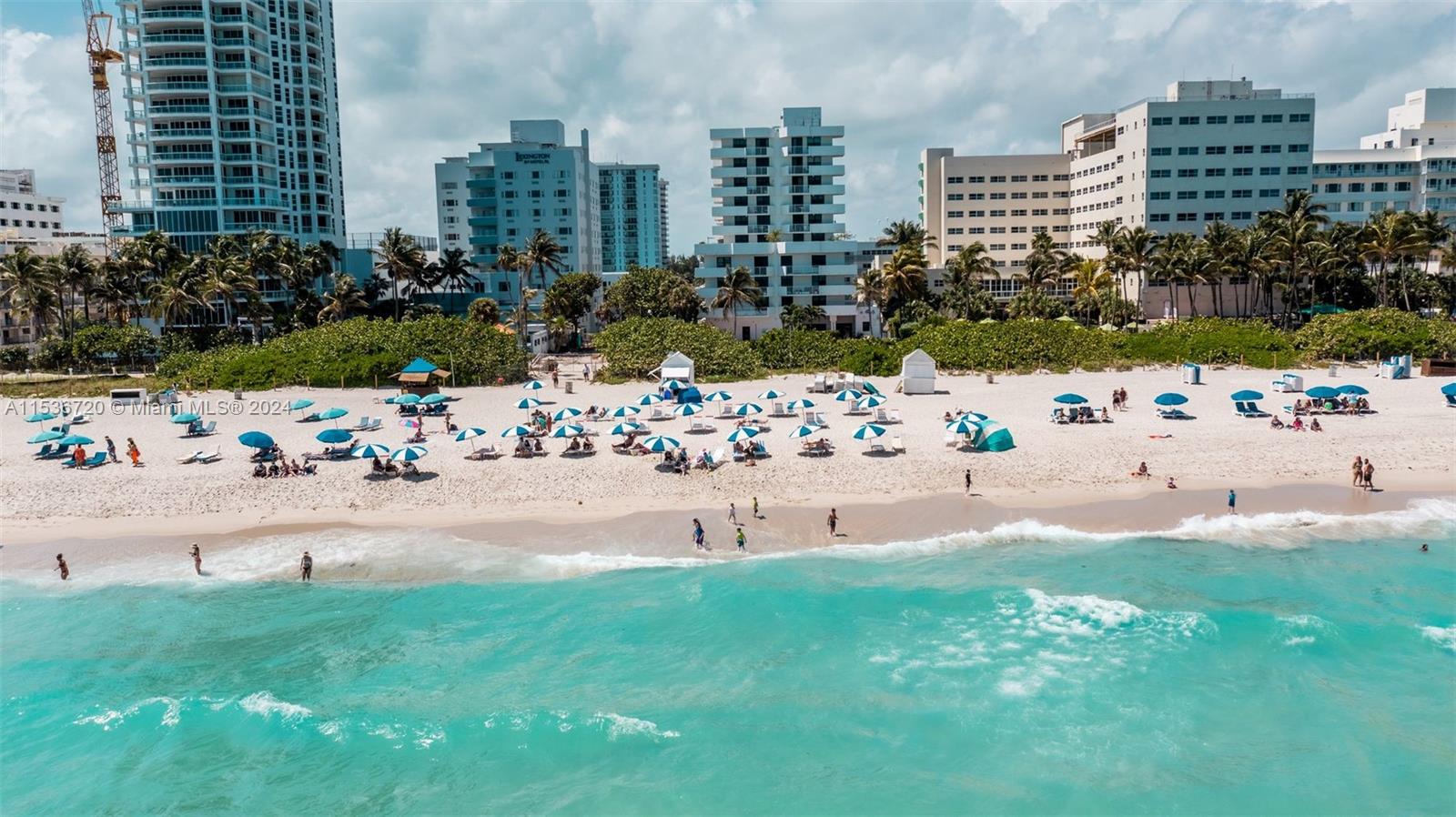 4301 Collins Ave 410, Miami Beach, Florida 33140, 2 Bedrooms Bedrooms, ,2 BathroomsBathrooms,Residentiallease,For Rent,4301 Collins Ave 410,A11536720