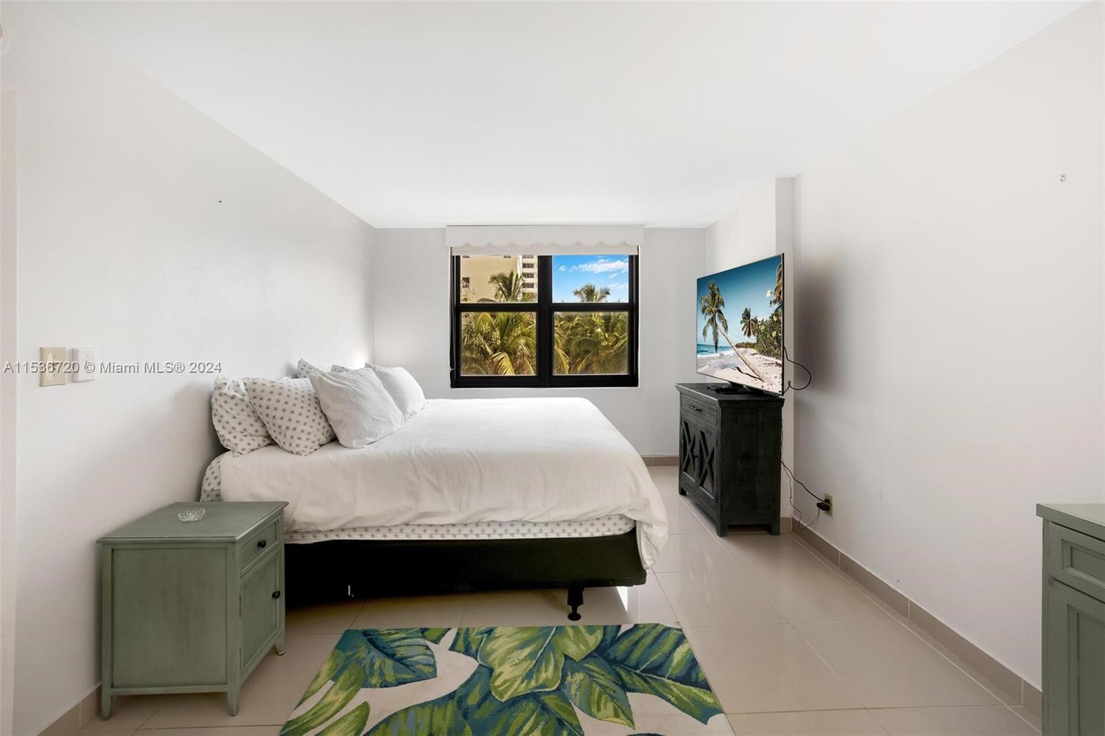 4301 Collins Ave 410, Miami Beach, Florida 33140, 2 Bedrooms Bedrooms, ,2 BathroomsBathrooms,Residentiallease,For Rent,4301 Collins Ave 410,A11536720