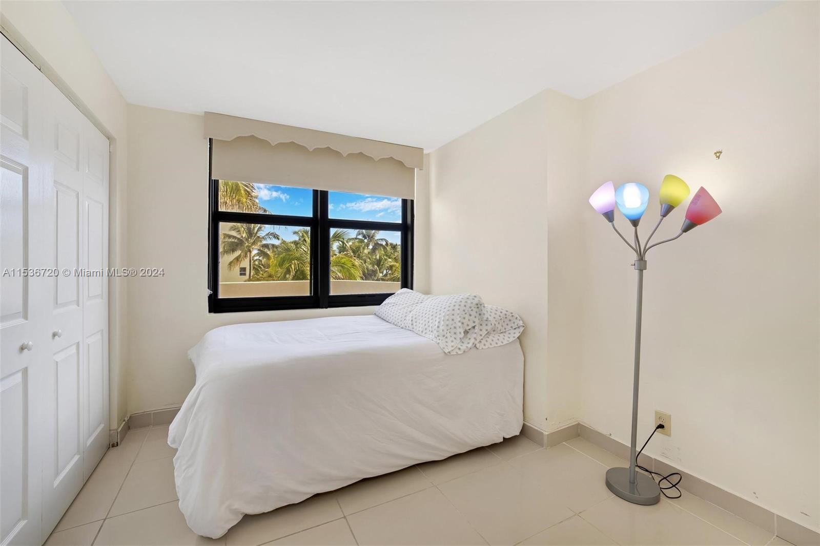 4301 Collins Ave 410, Miami Beach, Florida 33140, 2 Bedrooms Bedrooms, ,2 BathroomsBathrooms,Residentiallease,For Rent,4301 Collins Ave 410,A11536720