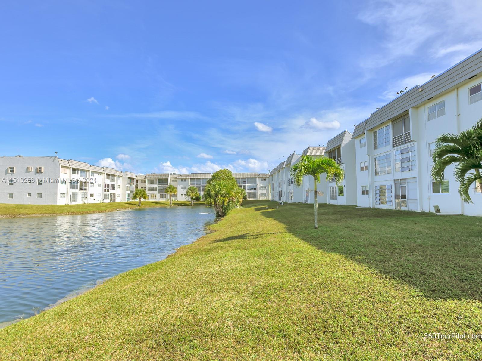 8300 Sunrise Lakes Blvd 303, Sunrise, Florida 33322, 2 Bedrooms Bedrooms, ,2 BathroomsBathrooms,Residential,For Sale,8300 Sunrise Lakes Blvd 303,A11510268