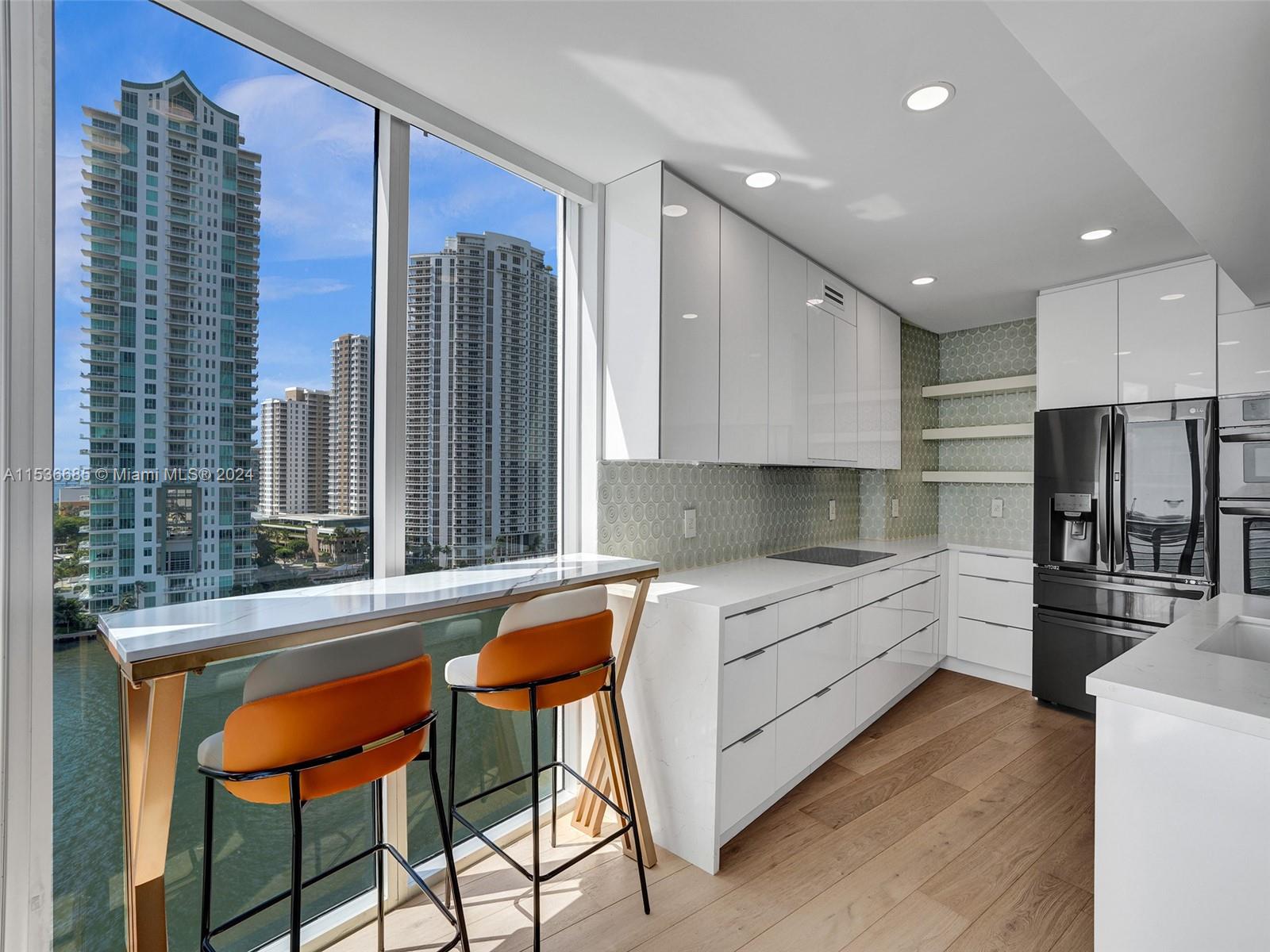 325 S Biscayne Blvd 1423, Miami, Florida 33131, 3 Bedrooms Bedrooms, ,2 BathroomsBathrooms,Residential,For Sale,325 S Biscayne Blvd 1423,A11536685