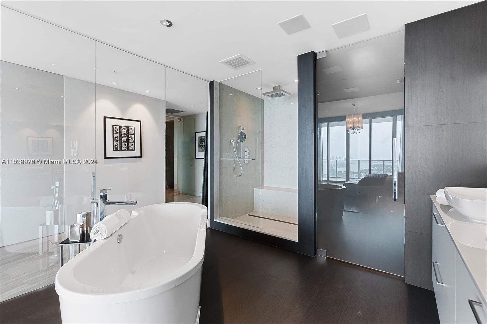 2020 N Bayshore Dr PH#3708, Miami, Florida 33137, 3 Bedrooms Bedrooms, ,4 BathroomsBathrooms,Residential,For Sale,2020 N Bayshore Dr PH#3708,A11529276