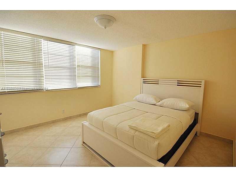 3161 S OCEAN DR 607, Hallandale Beach, Florida 33009, 2 Bedrooms Bedrooms, ,2 BathroomsBathrooms,Residential,For Sale,3161 S OCEAN DR 607,A11536804
