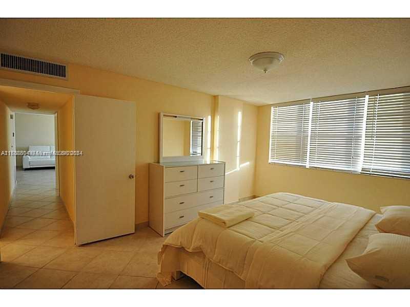 3161 S OCEAN DR 607, Hallandale Beach, Florida 33009, 2 Bedrooms Bedrooms, ,2 BathroomsBathrooms,Residential,For Sale,3161 S OCEAN DR 607,A11536804
