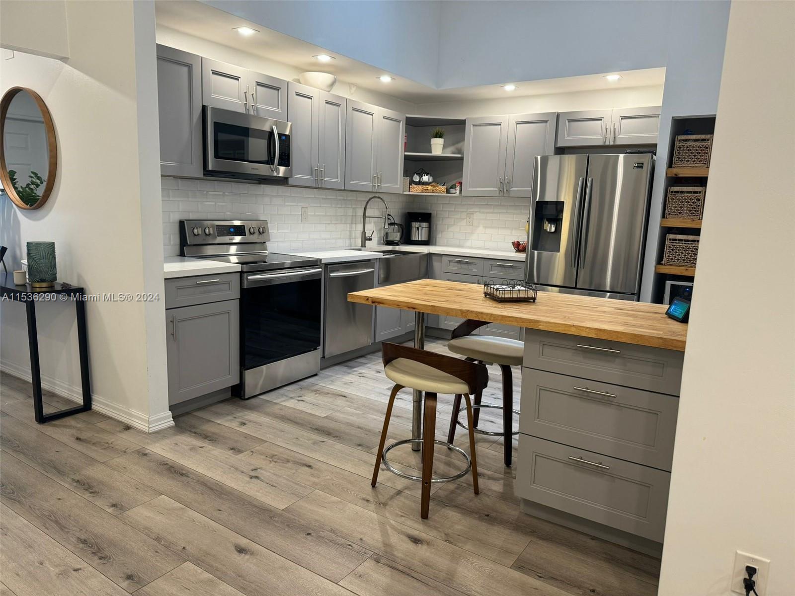21220 Harbor Way, Aventura, FL, 33180 United States, 3 Bedrooms Bedrooms, ,2 BathroomsBathrooms,Residential,For Sale,Harbor Way,A11536290