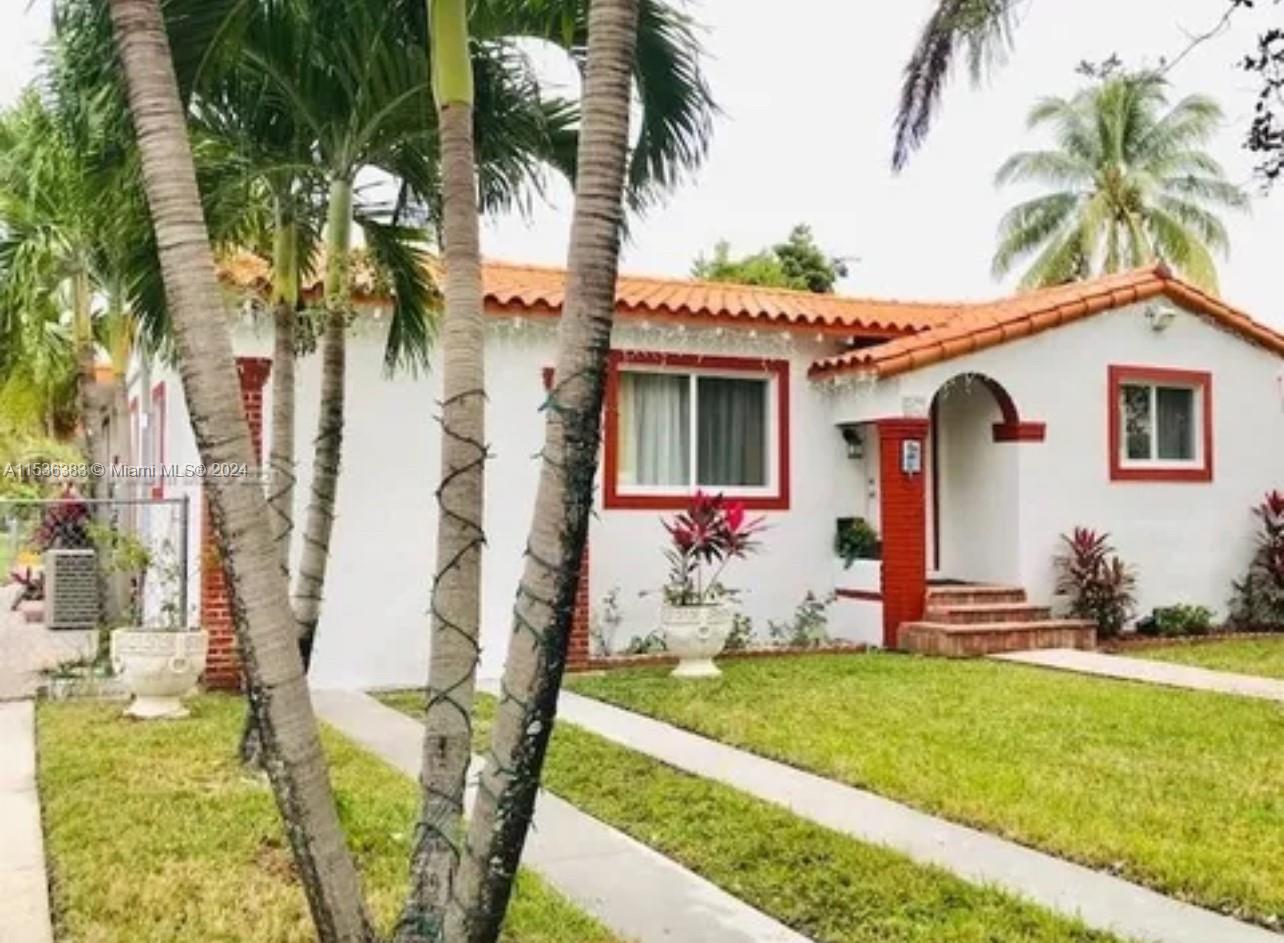 867 NW 17th Pl Back, Miami, Florida 33125, 2 Bedrooms Bedrooms, ,1 BathroomBathrooms,Residentiallease,For Rent,867 NW 17th Pl Back,A11536383