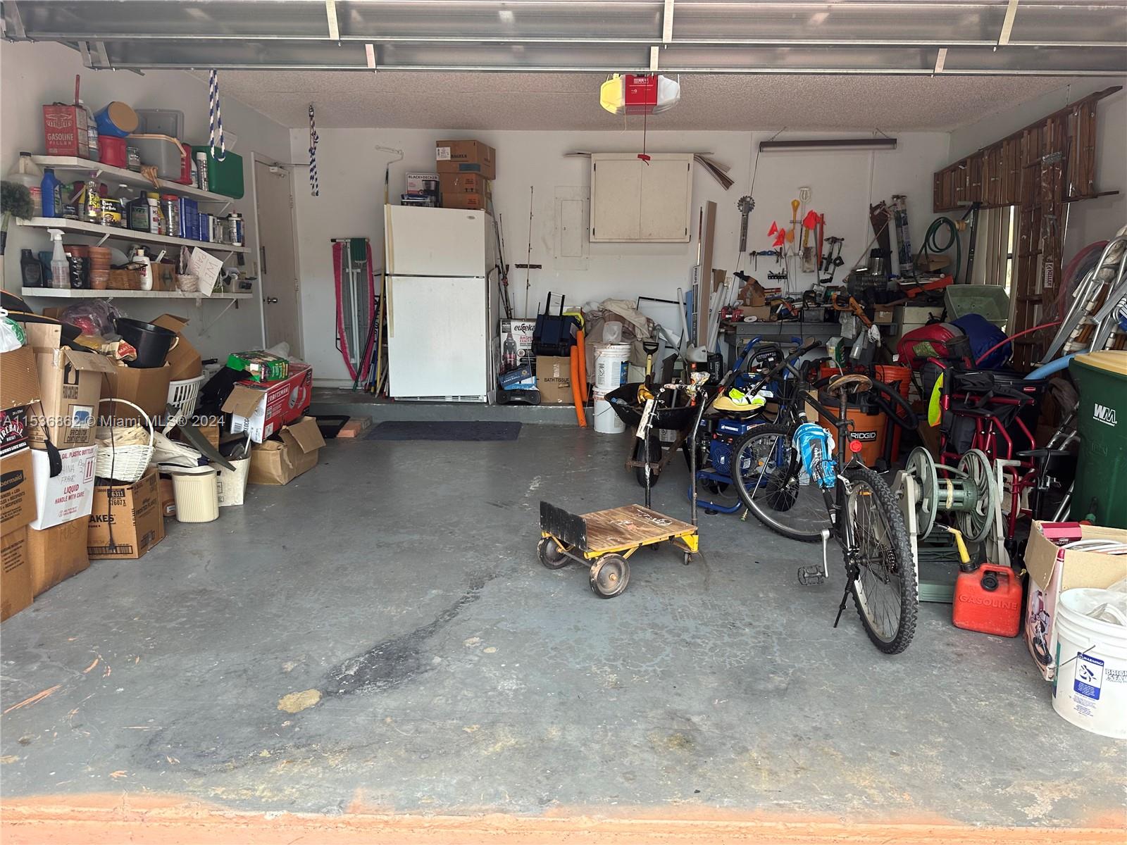 Tamarac, Florida 33321, 4 Bedrooms Bedrooms, ,2 BathroomsBathrooms,Residential,For Sale,A11536862