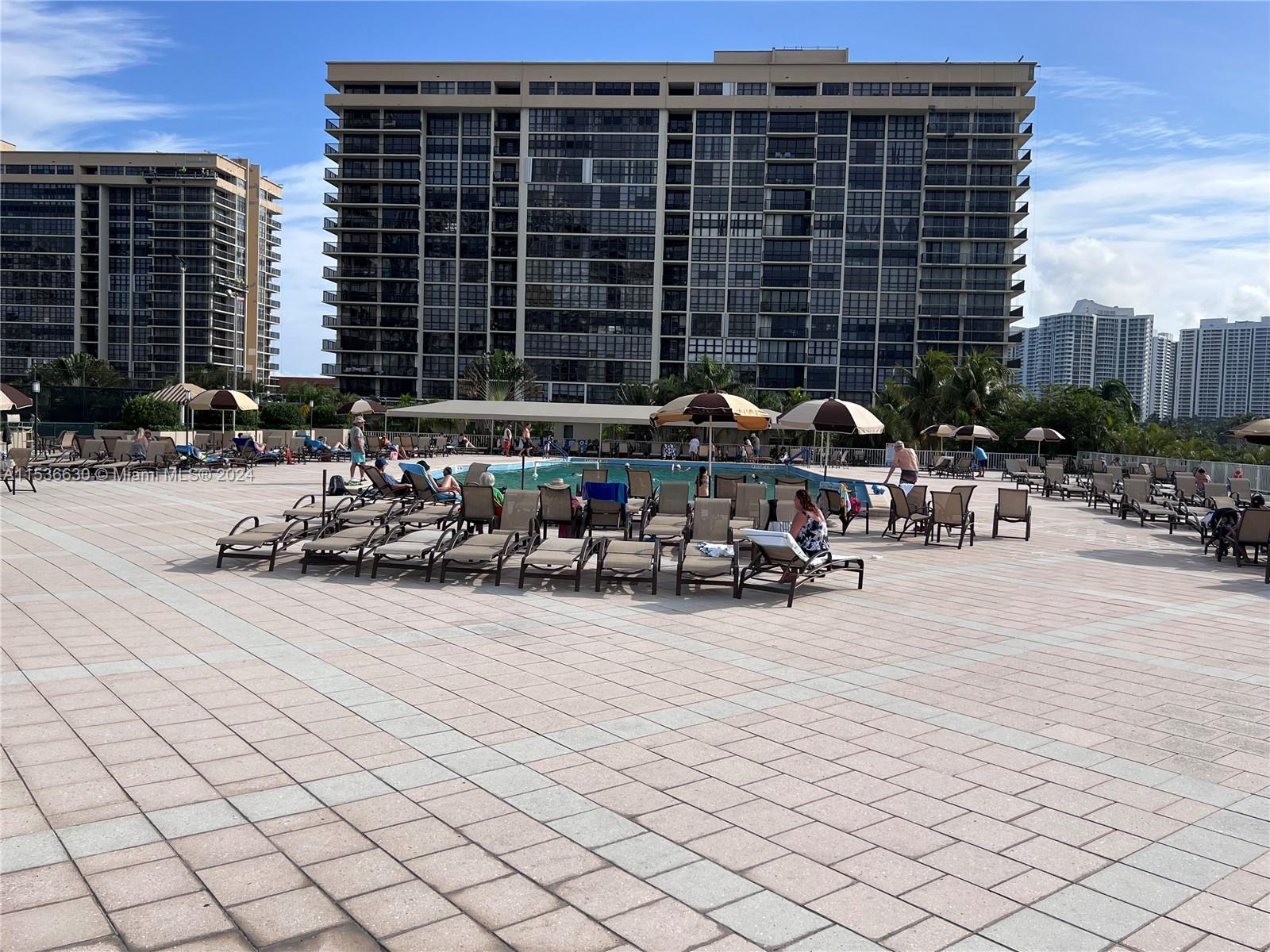1965 S Ocean Dr 6N, Hallandale Beach, Florida 33009, 1 Bedroom Bedrooms, ,1 BathroomBathrooms,Residentiallease,For Rent,1965 S Ocean Dr 6N,A11536630