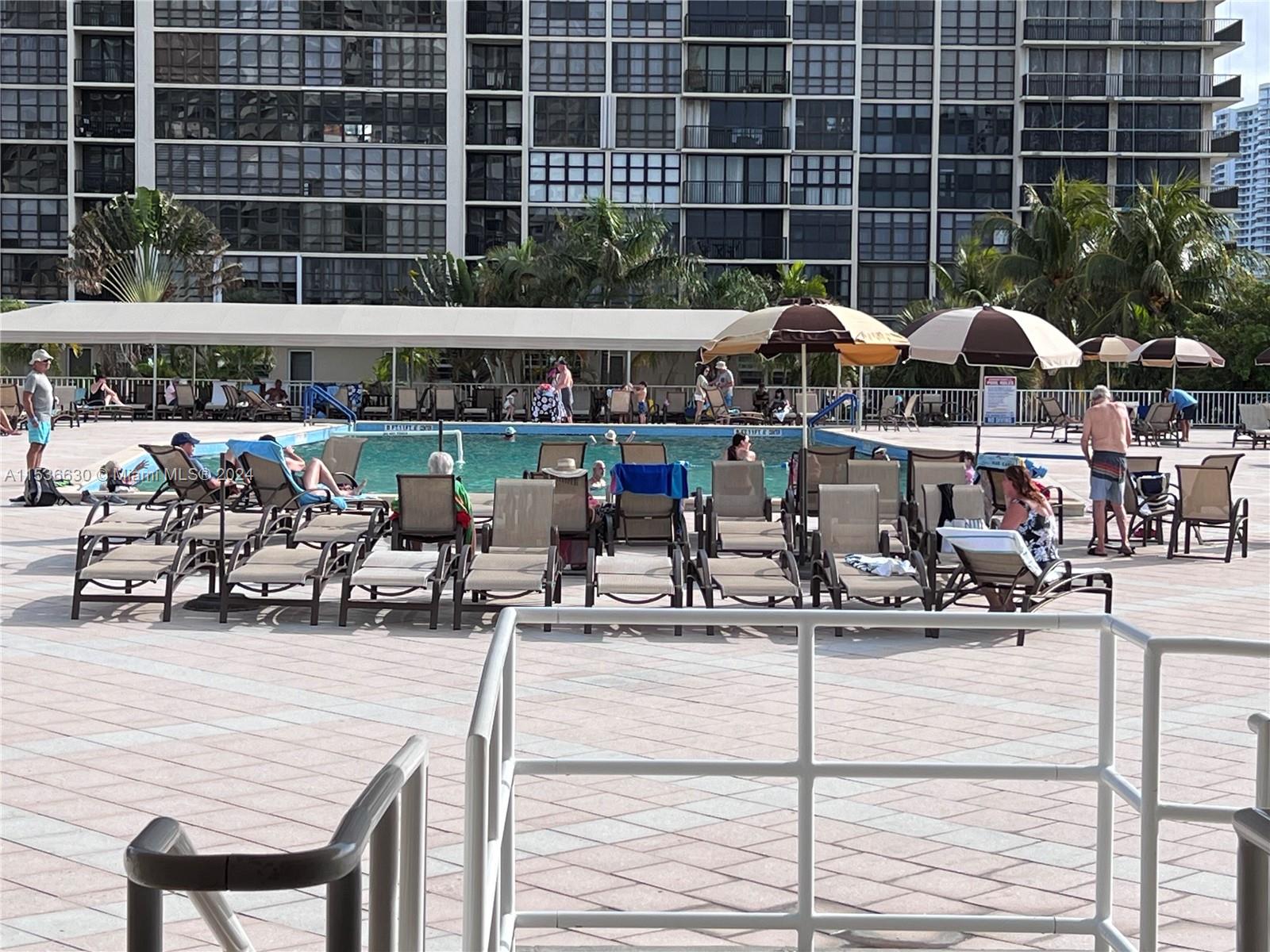 1965 S Ocean Dr 6N, Hallandale Beach, Florida 33009, 1 Bedroom Bedrooms, ,1 BathroomBathrooms,Residentiallease,For Rent,1965 S Ocean Dr 6N,A11536630