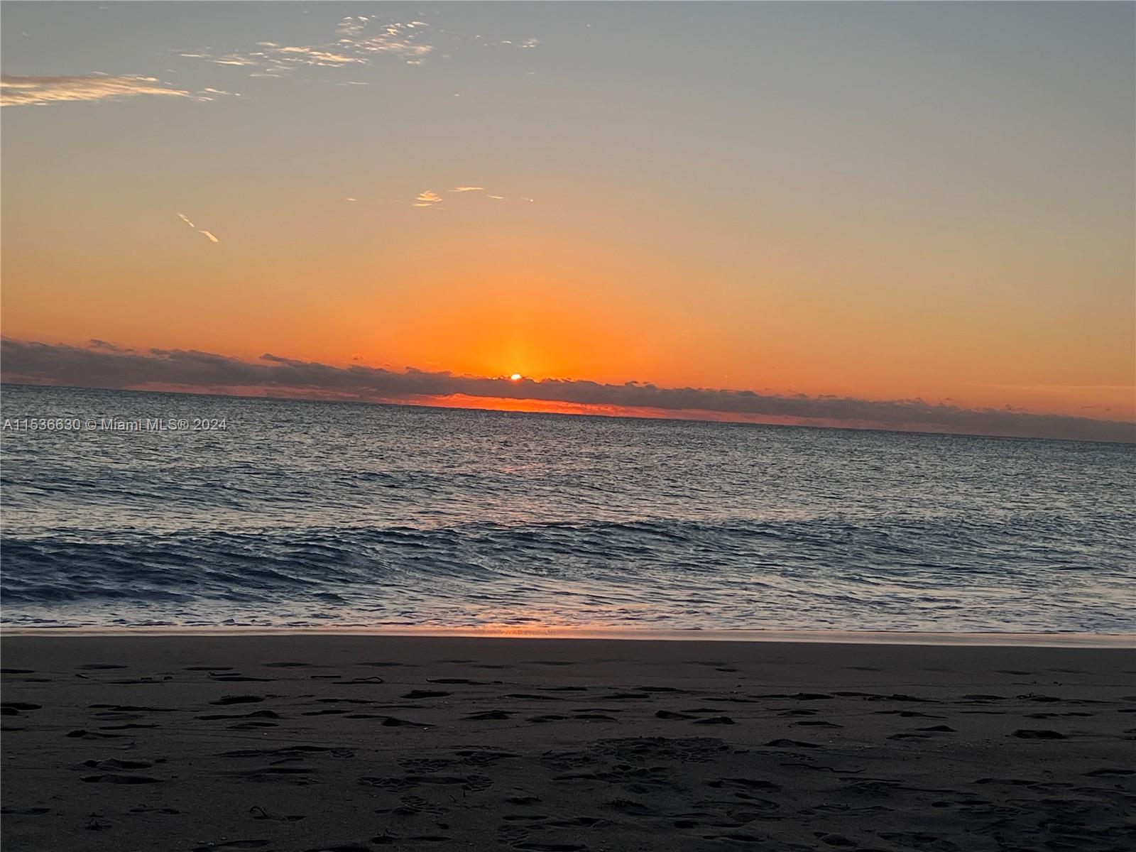 1965 S Ocean Dr 6N, Hallandale Beach, Florida 33009, 1 Bedroom Bedrooms, ,1 BathroomBathrooms,Residentiallease,For Rent,1965 S Ocean Dr 6N,A11536630