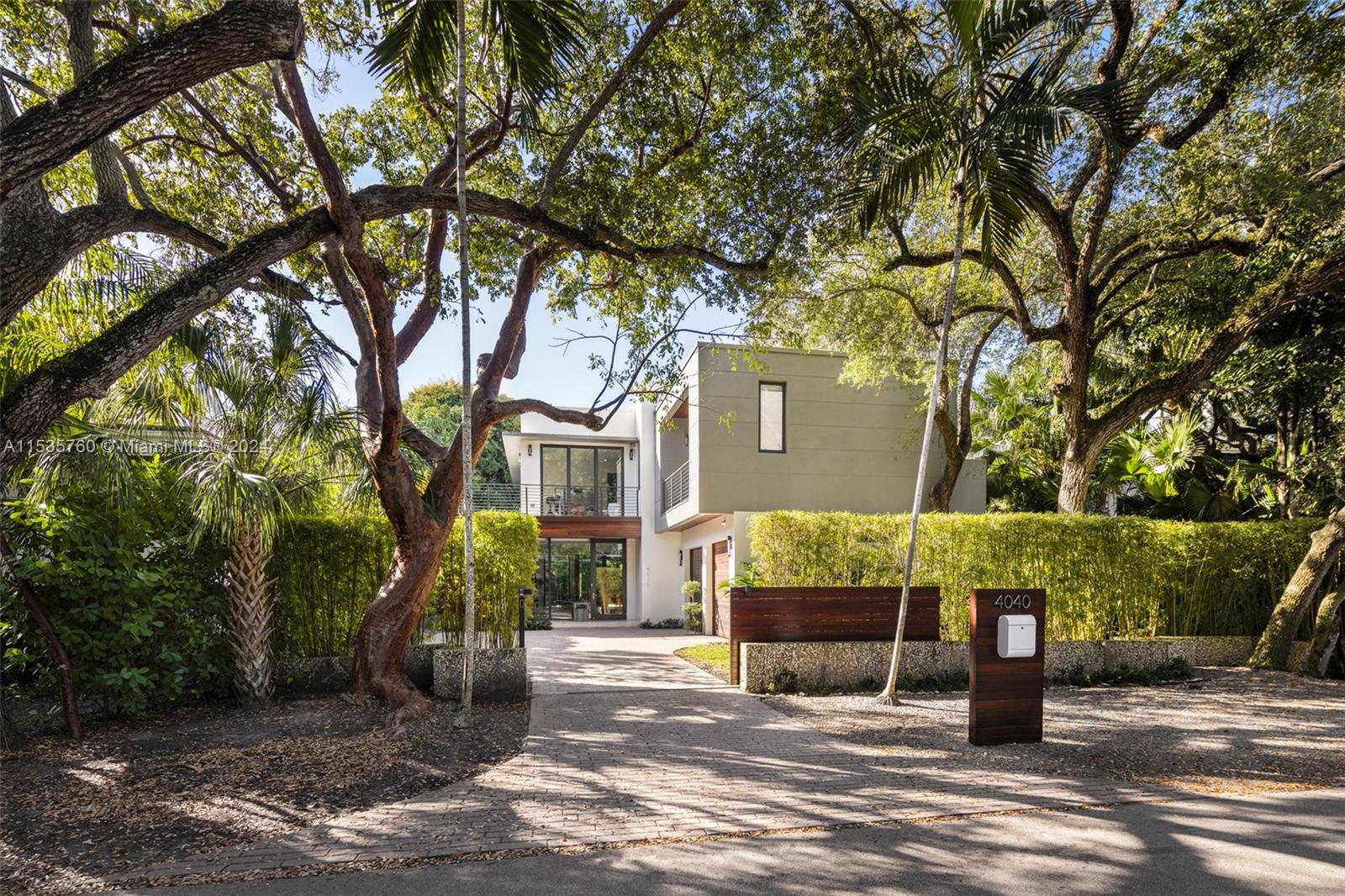 4040 Battersea Rd, Miami, FL, 33133 United States, 5 Bedrooms Bedrooms, ,4 BathroomsBathrooms,Residential,For Sale,Battersea Rd,A11535760