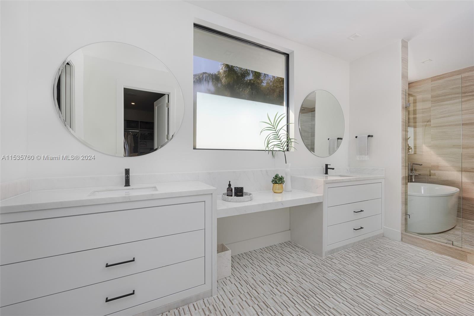 4040 Battersea Rd, Miami, FL, 33133 United States, 5 Bedrooms Bedrooms, ,4 BathroomsBathrooms,Residential,For Sale,Battersea Rd,A11535760