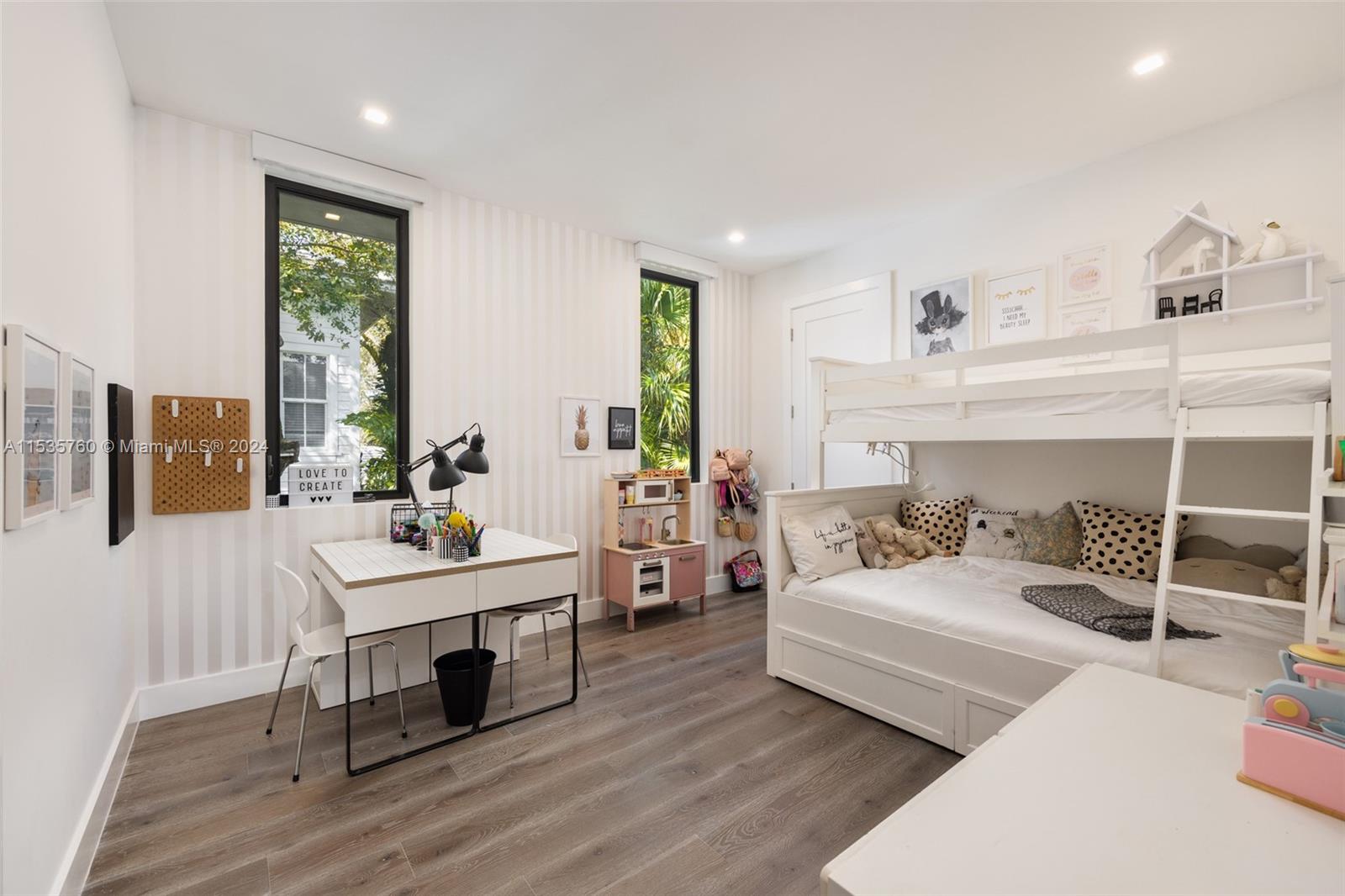 4040 Battersea Rd, Miami, FL, 33133 United States, 5 Bedrooms Bedrooms, ,4 BathroomsBathrooms,Residential,For Sale,Battersea Rd,A11535760