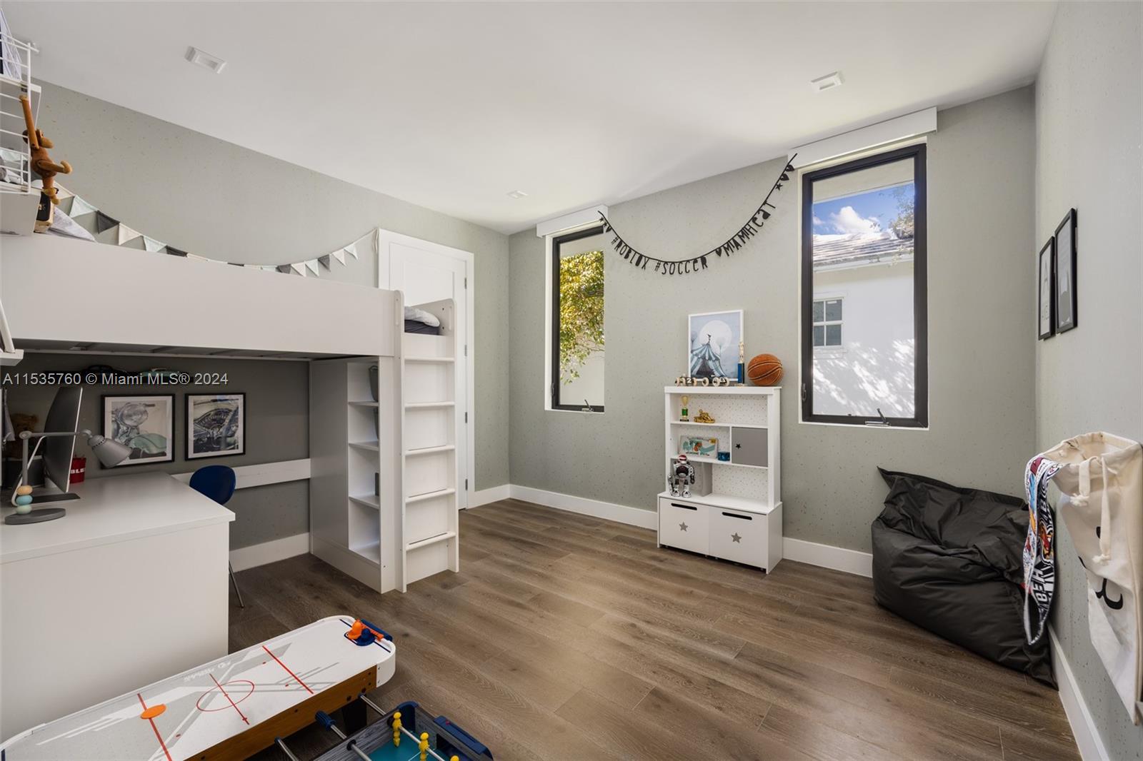 4040 Battersea Rd, Miami, FL, 33133 United States, 5 Bedrooms Bedrooms, ,4 BathroomsBathrooms,Residential,For Sale,Battersea Rd,A11535760