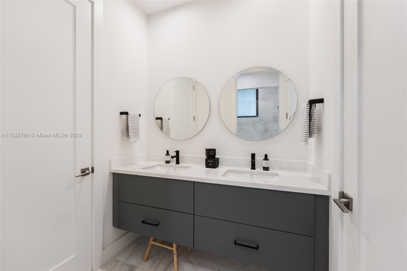 4040 Battersea Rd, Miami, FL, 33133 United States, 5 Bedrooms Bedrooms, ,4 BathroomsBathrooms,Residential,For Sale,Battersea Rd,A11535760