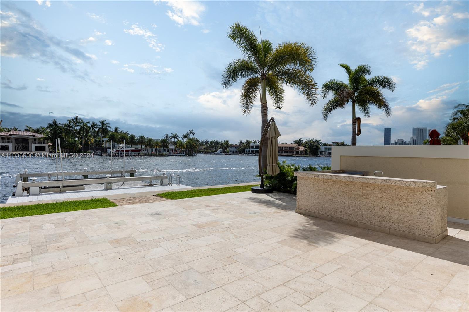 21103 NE 38th Ave 77, Aventura, Florida 33180, 3 Bedrooms Bedrooms, ,3 BathroomsBathrooms,Residentiallease,For Rent,21103 NE 38th Ave 77,A11536900