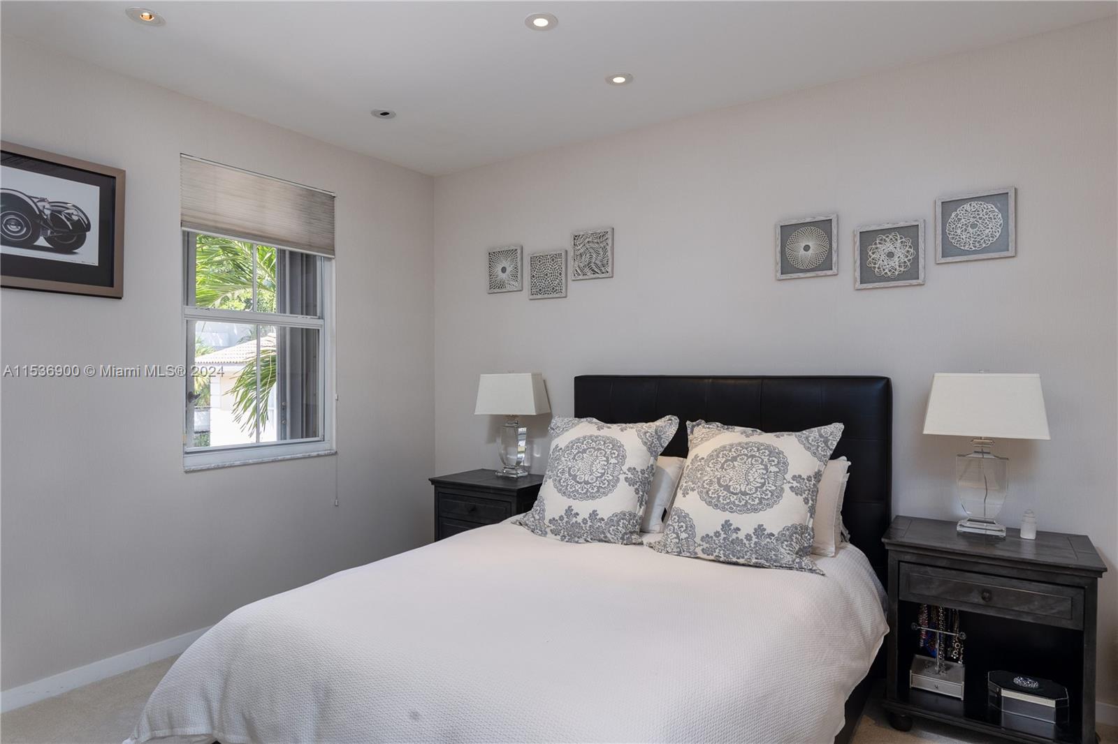 21103 NE 38th Ave 77, Aventura, Florida 33180, 3 Bedrooms Bedrooms, ,3 BathroomsBathrooms,Residentiallease,For Rent,21103 NE 38th Ave 77,A11536900