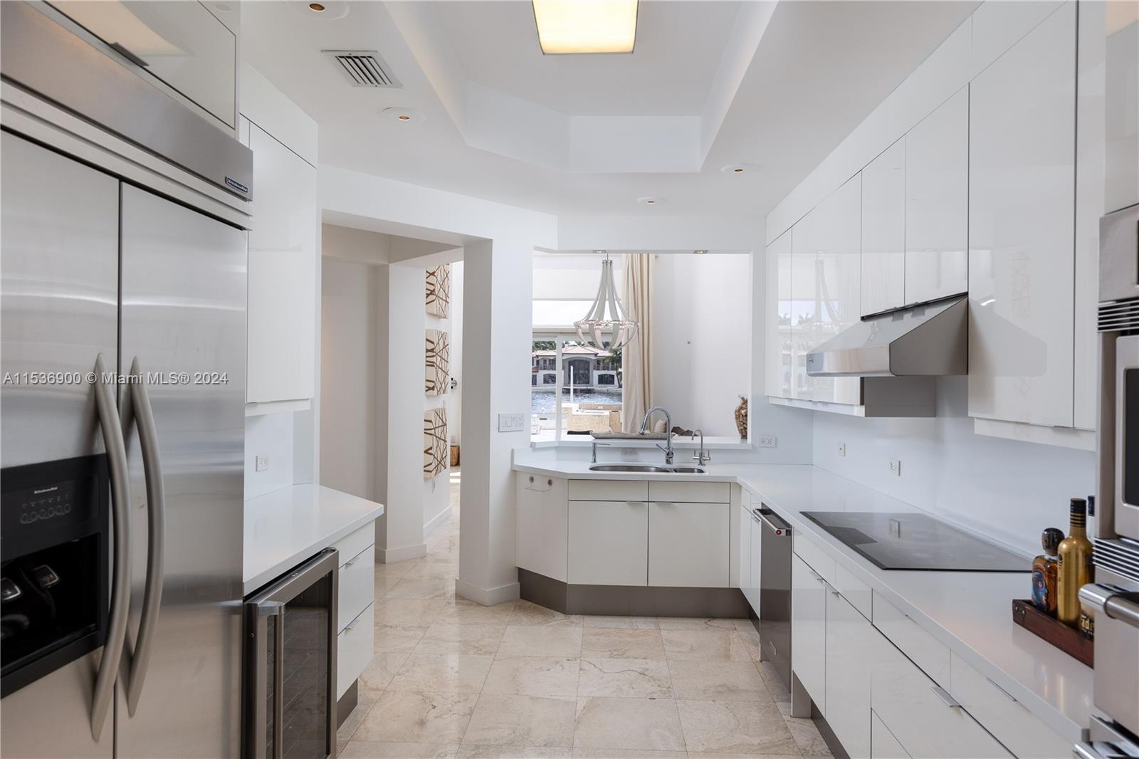 21103 NE 38th Ave 77, Aventura, Florida 33180, 3 Bedrooms Bedrooms, ,3 BathroomsBathrooms,Residentiallease,For Rent,21103 NE 38th Ave 77,A11536900