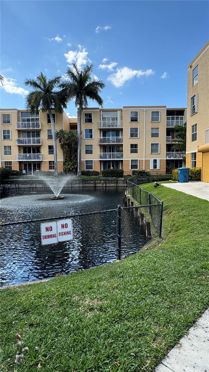 1350 SE 3rd Ave 309, Dania Beach, Florida 33004, 2 Bedrooms Bedrooms, ,2 BathroomsBathrooms,Residential,For Sale,1350 SE 3rd Ave 309,A11536150