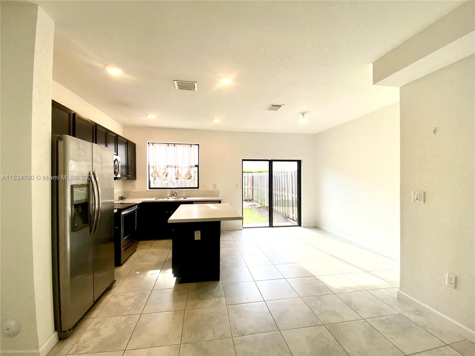 24902 SW 114th Ave, Homestead, Florida 33032, 3 Bedrooms Bedrooms, ,3 BathroomsBathrooms,Residentiallease,For Rent,24902 SW 114th Ave,A11534790