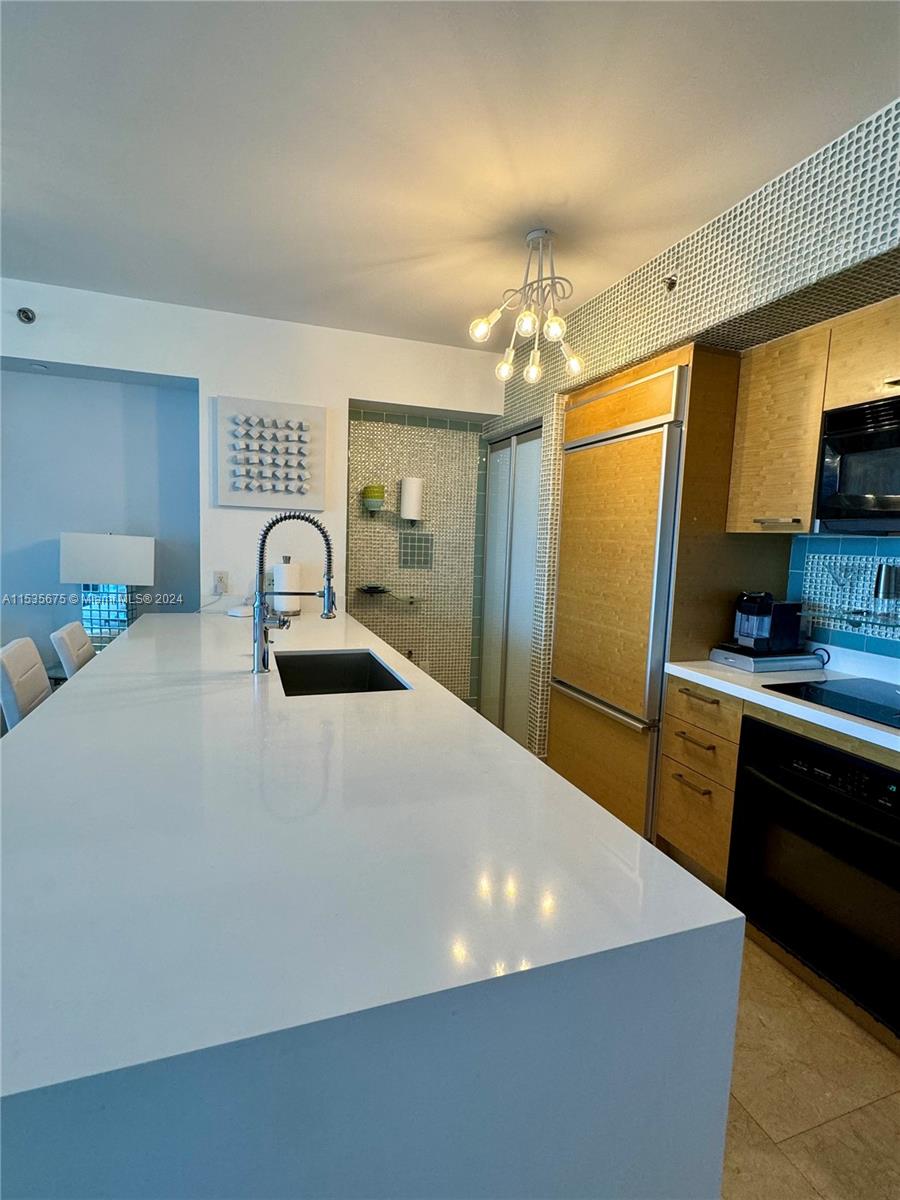 1830 S Ocean Dr 2012, Hallandale Beach, Florida 33009, 1 Bedroom Bedrooms, ,1 BathroomBathrooms,Residentiallease,For Rent,1830 S Ocean Dr 2012,A11535675