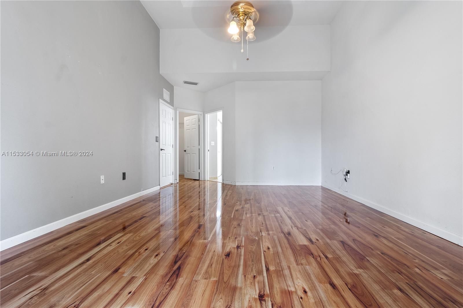 1430 SE 22nd Ln, Homestead, Florida 33035, 4 Bedrooms Bedrooms, ,2 BathroomsBathrooms,Residential,For Sale,1430 SE 22nd Ln,A11533054