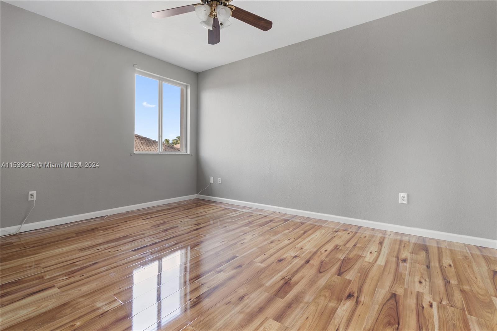 1430 SE 22nd Ln, Homestead, Florida 33035, 4 Bedrooms Bedrooms, ,2 BathroomsBathrooms,Residential,For Sale,1430 SE 22nd Ln,A11533054