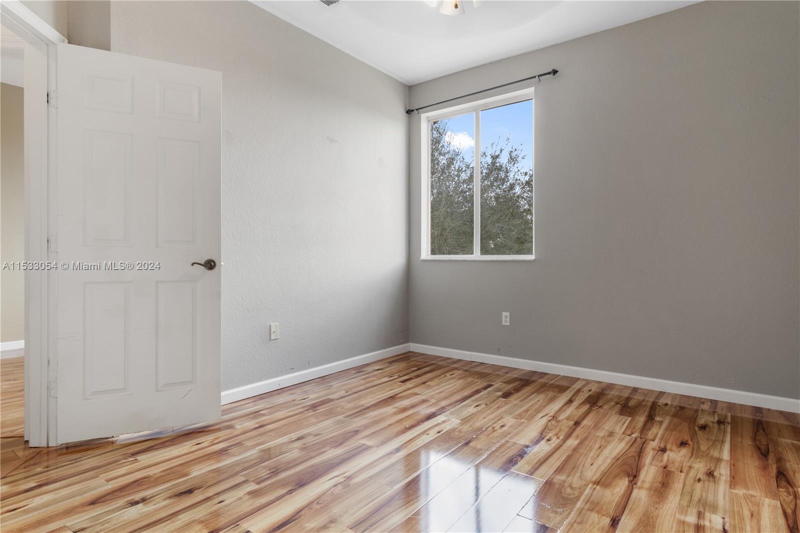 1430 SE 22nd Ln, Homestead, Florida 33035, 4 Bedrooms Bedrooms, ,2 BathroomsBathrooms,Residential,For Sale,1430 SE 22nd Ln,A11533054