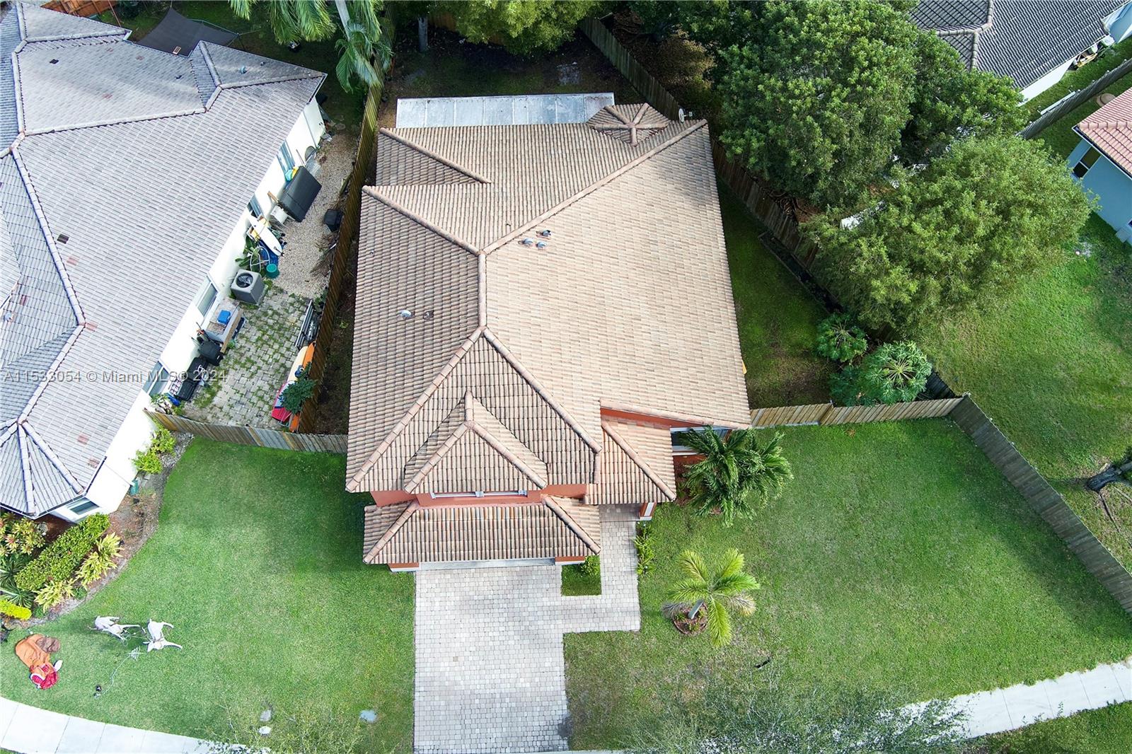 1430 SE 22nd Ln, Homestead, Florida 33035, 4 Bedrooms Bedrooms, ,2 BathroomsBathrooms,Residential,For Sale,1430 SE 22nd Ln,A11533054