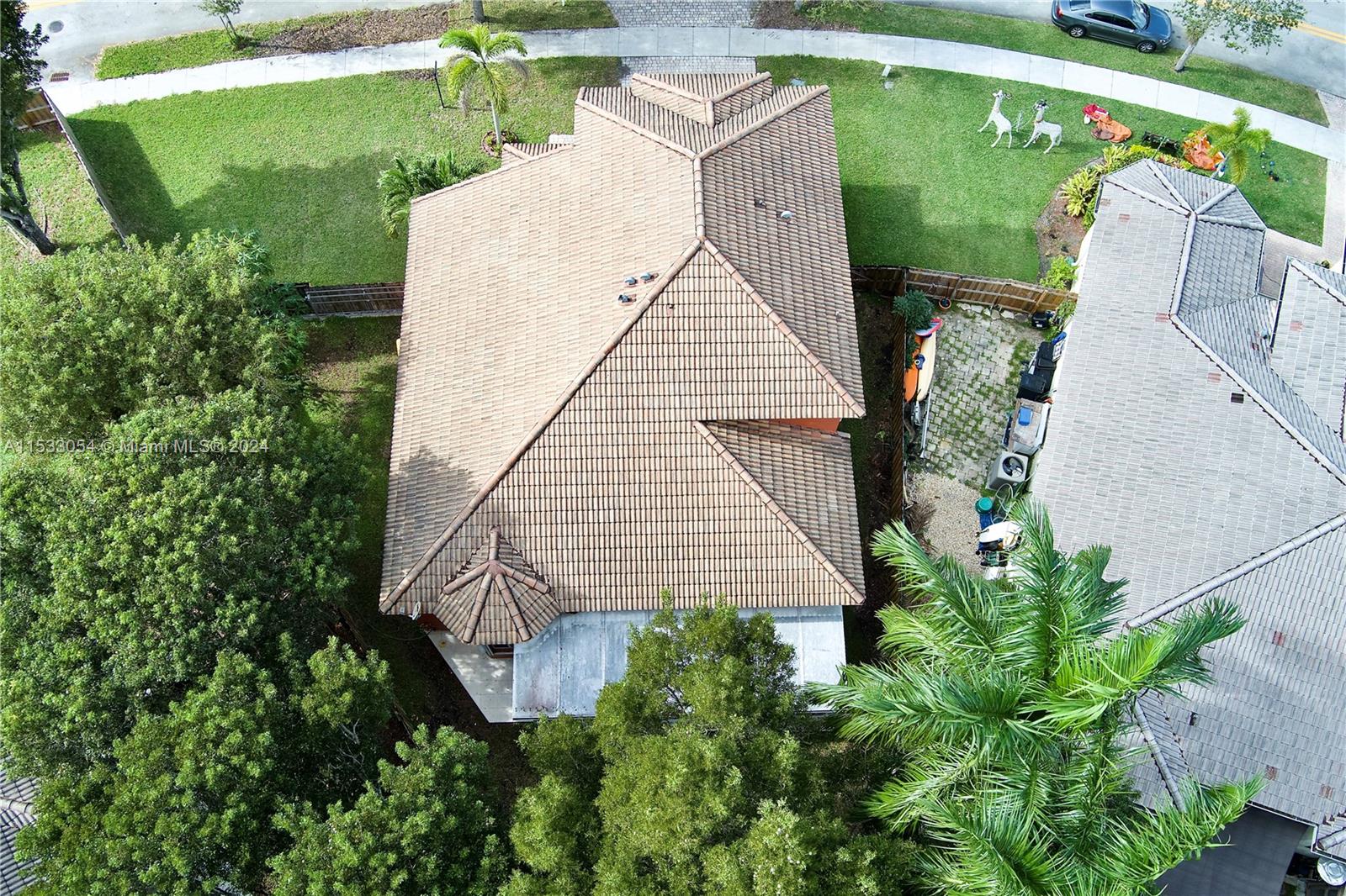 1430 SE 22nd Ln, Homestead, Florida 33035, 4 Bedrooms Bedrooms, ,2 BathroomsBathrooms,Residential,For Sale,1430 SE 22nd Ln,A11533054