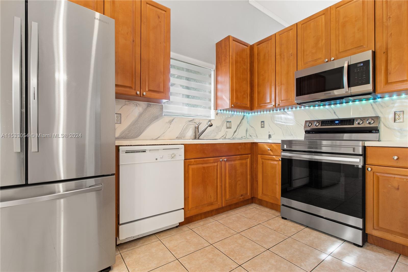 1430 SE 22nd Ln, Homestead, Florida 33035, 4 Bedrooms Bedrooms, ,2 BathroomsBathrooms,Residential,For Sale,1430 SE 22nd Ln,A11533054