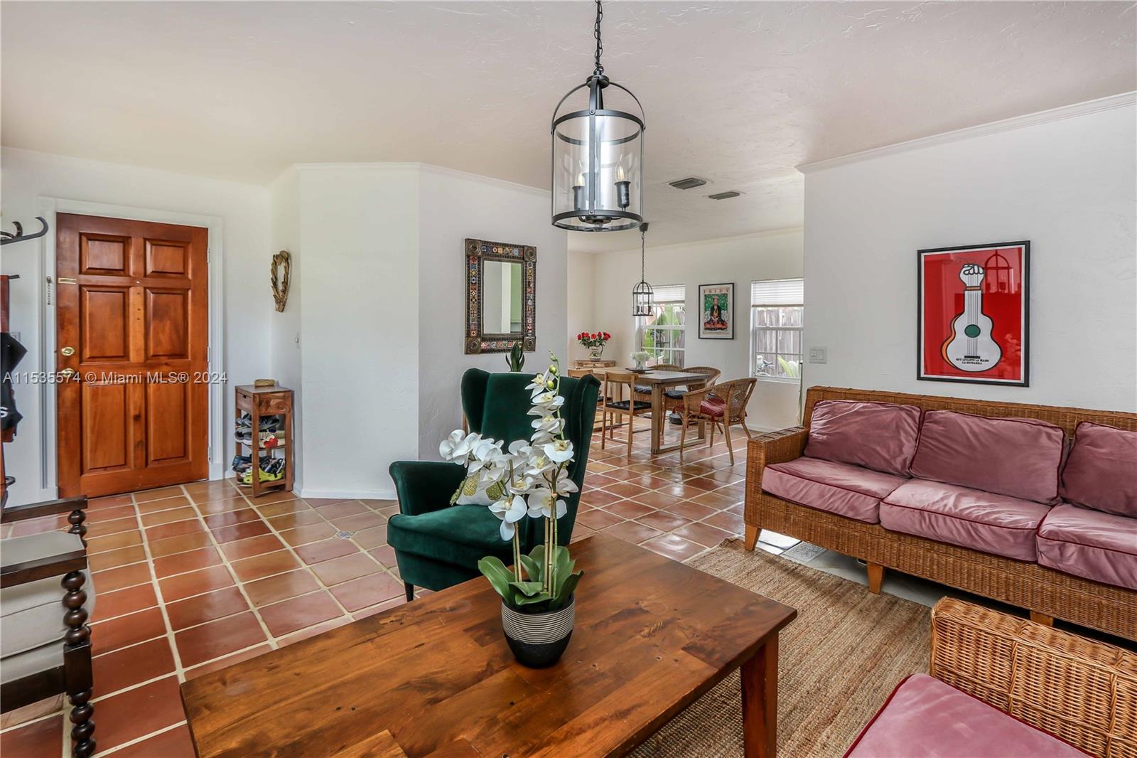 1447 Hollywood Blvd, Hollywood, Florida 33020, 3 Bedrooms Bedrooms, ,2 BathroomsBathrooms,Residential,For Sale,1447 Hollywood Blvd,A11535574