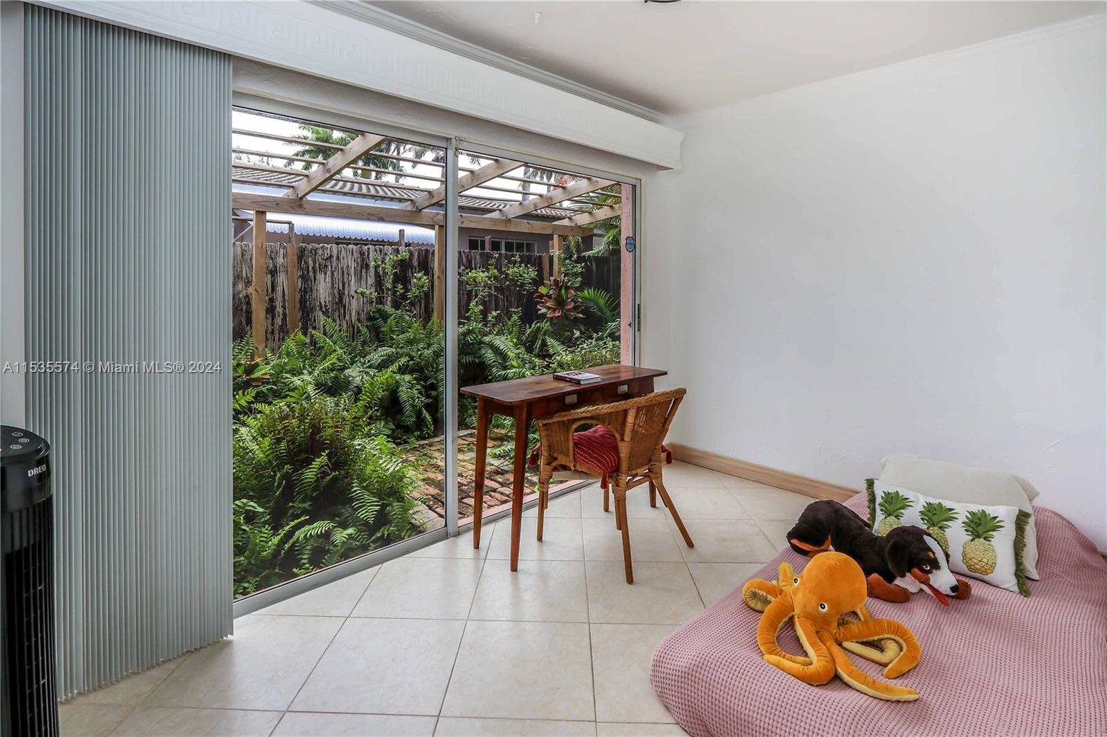 1447 Hollywood Blvd, Hollywood, Florida 33020, 3 Bedrooms Bedrooms, ,2 BathroomsBathrooms,Residential,For Sale,1447 Hollywood Blvd,A11535574