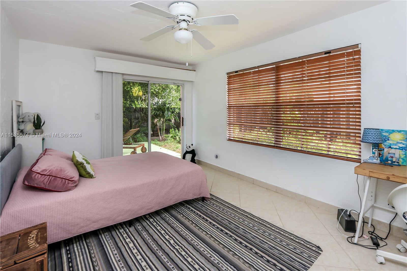 1447 Hollywood Blvd, Hollywood, Florida 33020, 3 Bedrooms Bedrooms, ,2 BathroomsBathrooms,Residential,For Sale,1447 Hollywood Blvd,A11535574