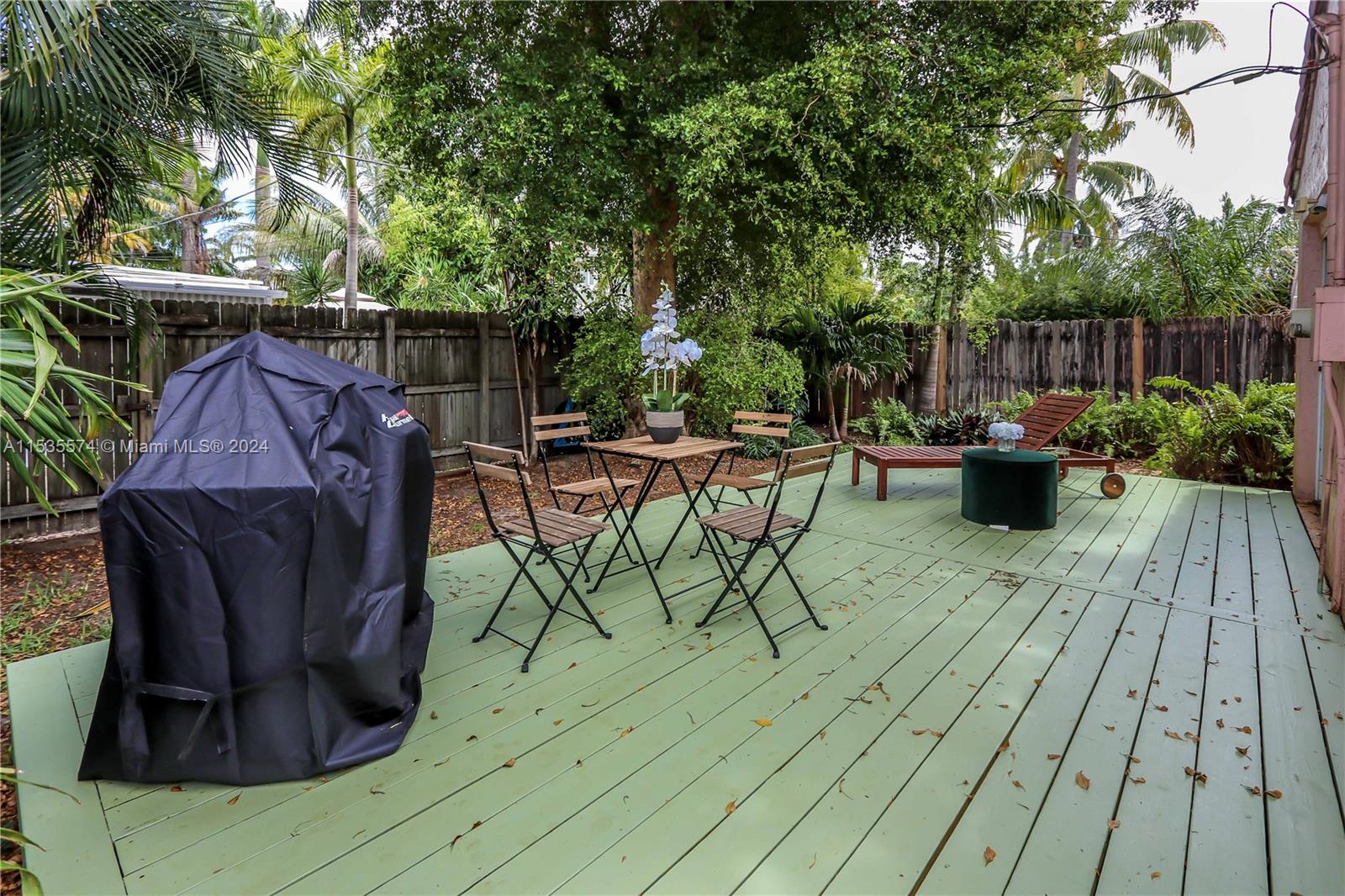 1447 Hollywood Blvd, Hollywood, Florida 33020, 3 Bedrooms Bedrooms, ,2 BathroomsBathrooms,Residential,For Sale,1447 Hollywood Blvd,A11535574