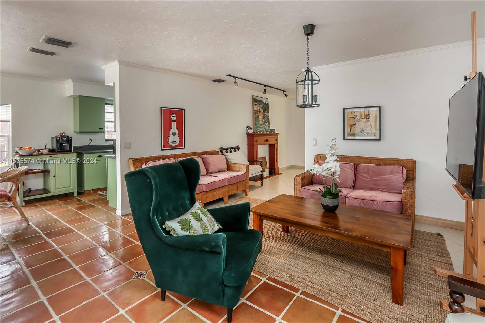 1447 Hollywood Blvd, Hollywood, Florida 33020, 3 Bedrooms Bedrooms, ,2 BathroomsBathrooms,Residential,For Sale,1447 Hollywood Blvd,A11535574