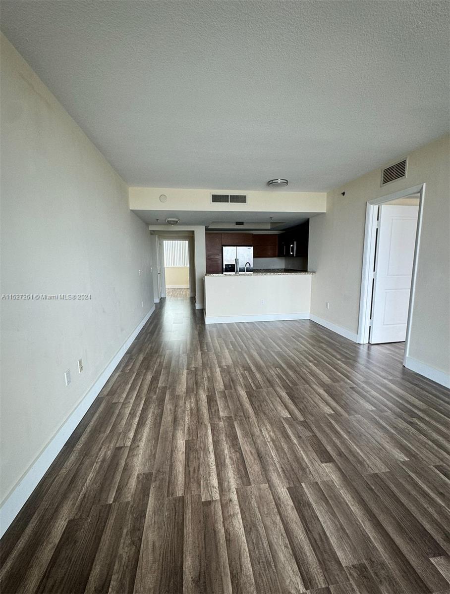 2681 N Flamingo Rd 705, Sunrise, Florida 33323, 2 Bedrooms Bedrooms, ,2 BathroomsBathrooms,Residentiallease,For Rent,2681 N Flamingo Rd 705,A11527251