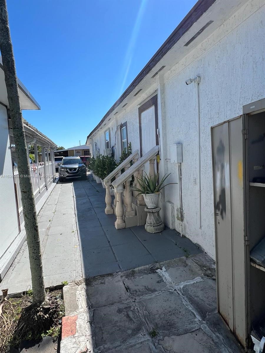 11029 NW 4th St, Miami, Florida 33172, 4 Bedrooms Bedrooms, ,4 BathroomsBathrooms,Residential,For Sale,11029 NW 4th St,A11536984