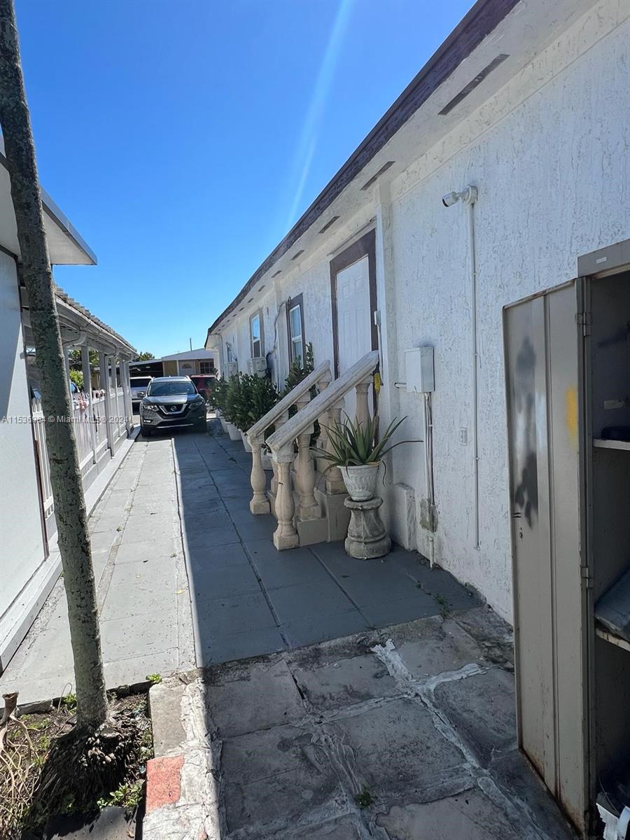 11029 NW 4th St, Miami, Florida 33172, 4 Bedrooms Bedrooms, ,4 BathroomsBathrooms,Residential,For Sale,11029 NW 4th St,A11536984