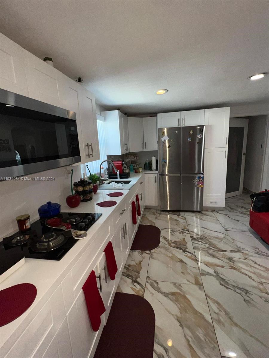 11029 NW 4th St, Miami, Florida 33172, 4 Bedrooms Bedrooms, ,4 BathroomsBathrooms,Residential,For Sale,11029 NW 4th St,A11536984