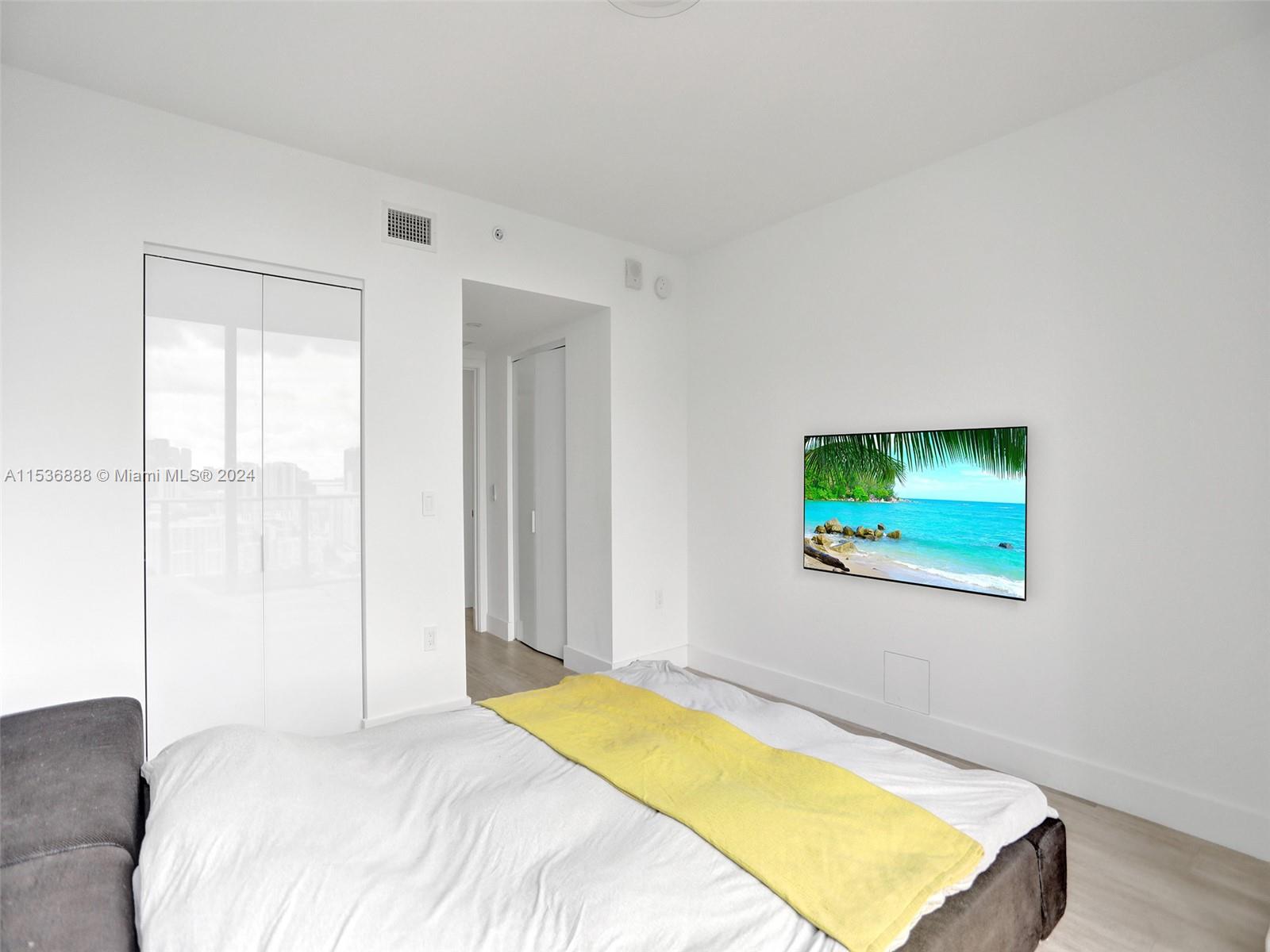 121 NE 34th St PH3204, Miami, Florida 33137, 4 Bedrooms Bedrooms, ,4 BathroomsBathrooms,Residentiallease,For Rent,121 NE 34th St PH3204,A11536888